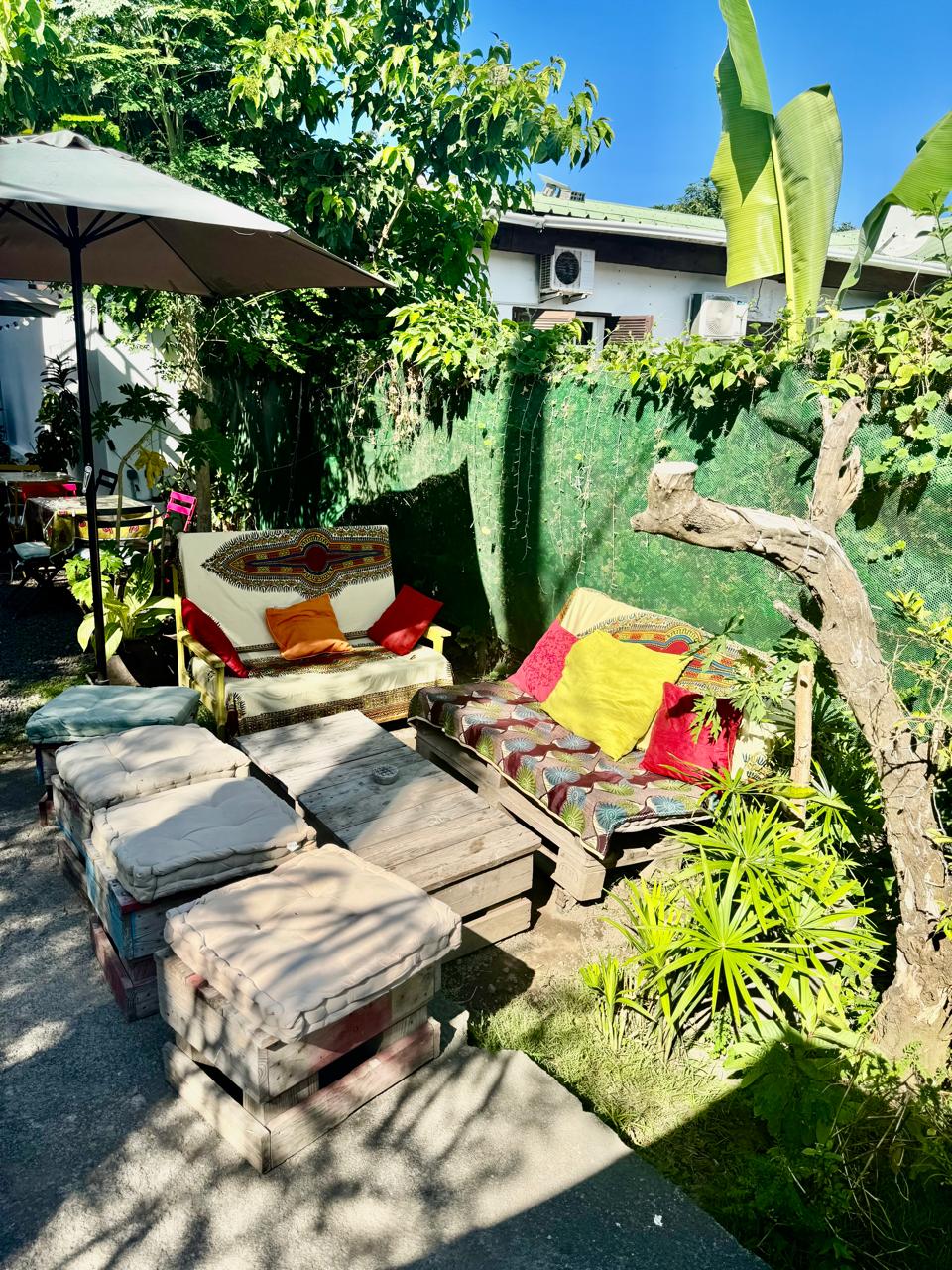 Intérieur — ambiance café